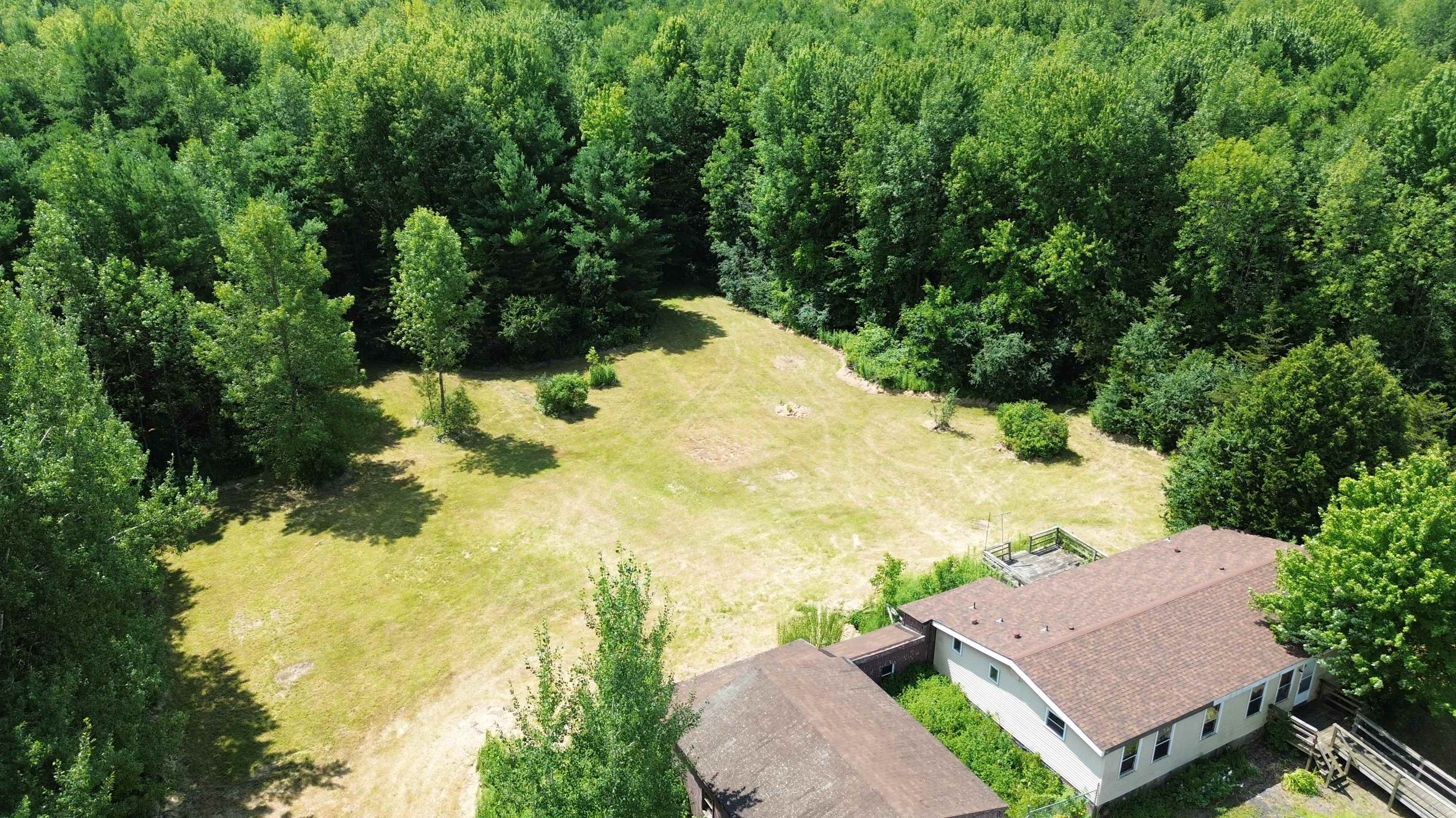 83 Hyde Road Grand Isle, VT 05458 - Photo 3 of 24