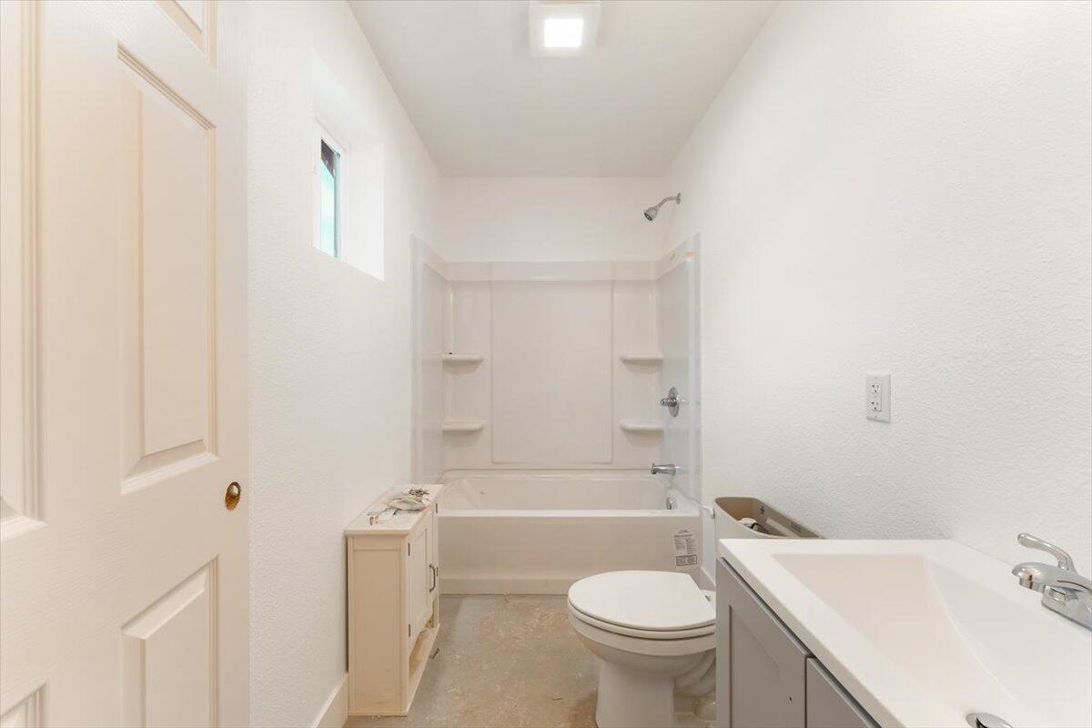 2125 Lava Fall River Mills, CA 96028 - Photo 30 of 51 21-2125 Lava Dr 21