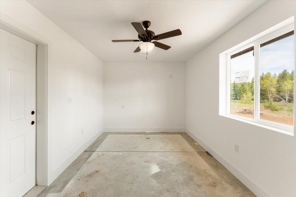 2125 Lava Fall River Mills, CA 96028 - Photo 31 of 51 22-2125 Lava Dr 22