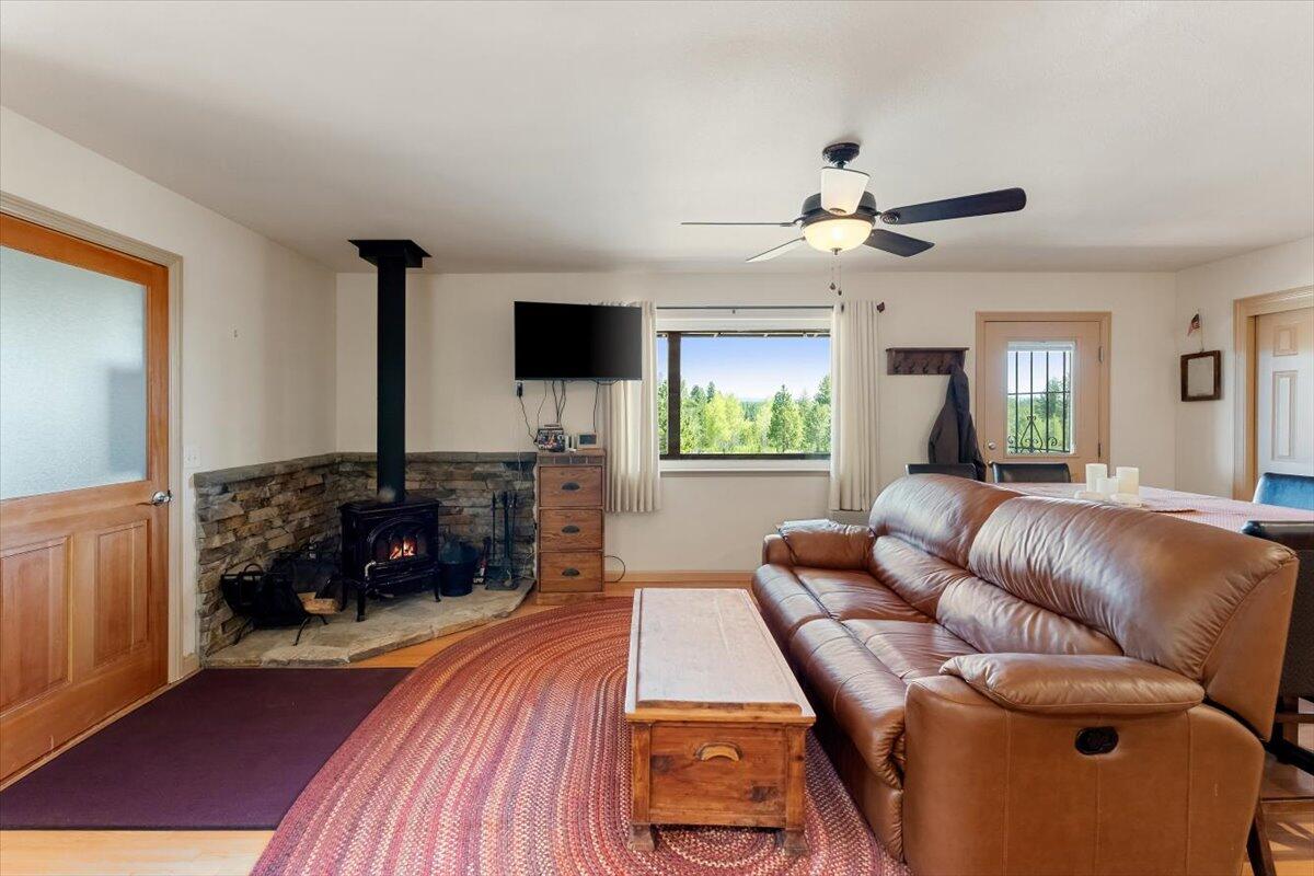 2125 Lava Fall River Mills, CA 96028 - Photo 44 of 51 05-2125 Lava Dr 5