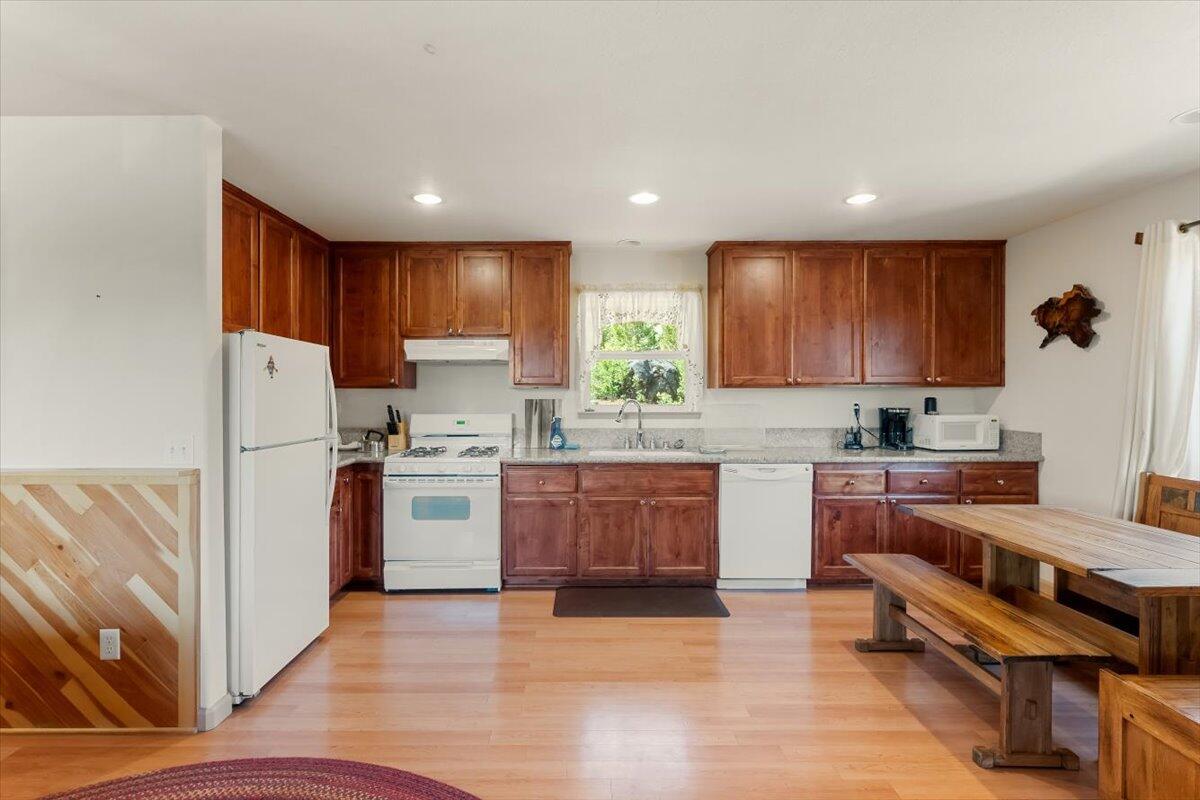 2125 Lava Fall River Mills, CA 96028 - Photo 49 of 51 10-2125 Lava Dr 10