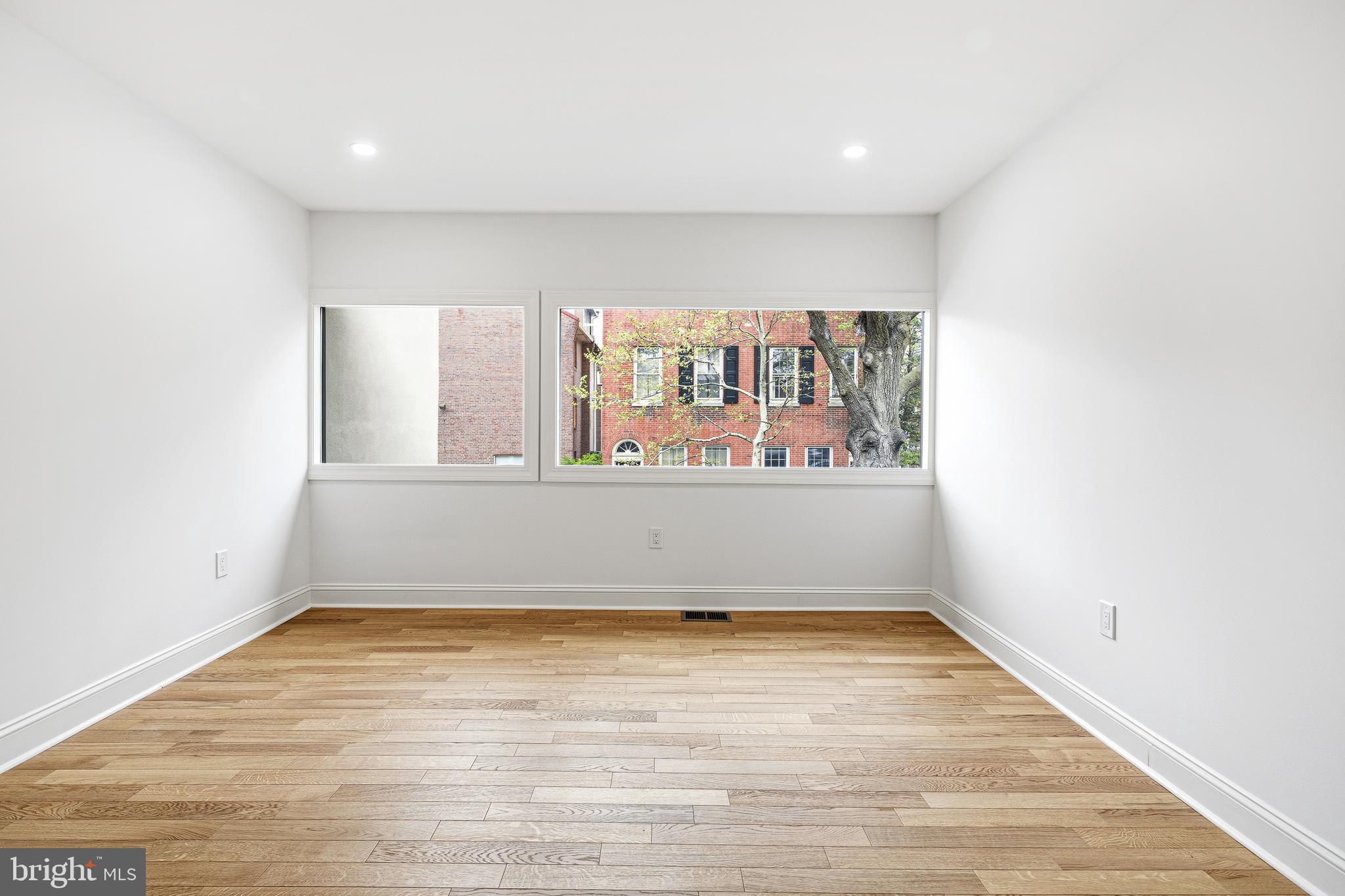 321 South 3rd Street Philadelphia, PA 19106 - Photo 24 of 43 Bedroom 1