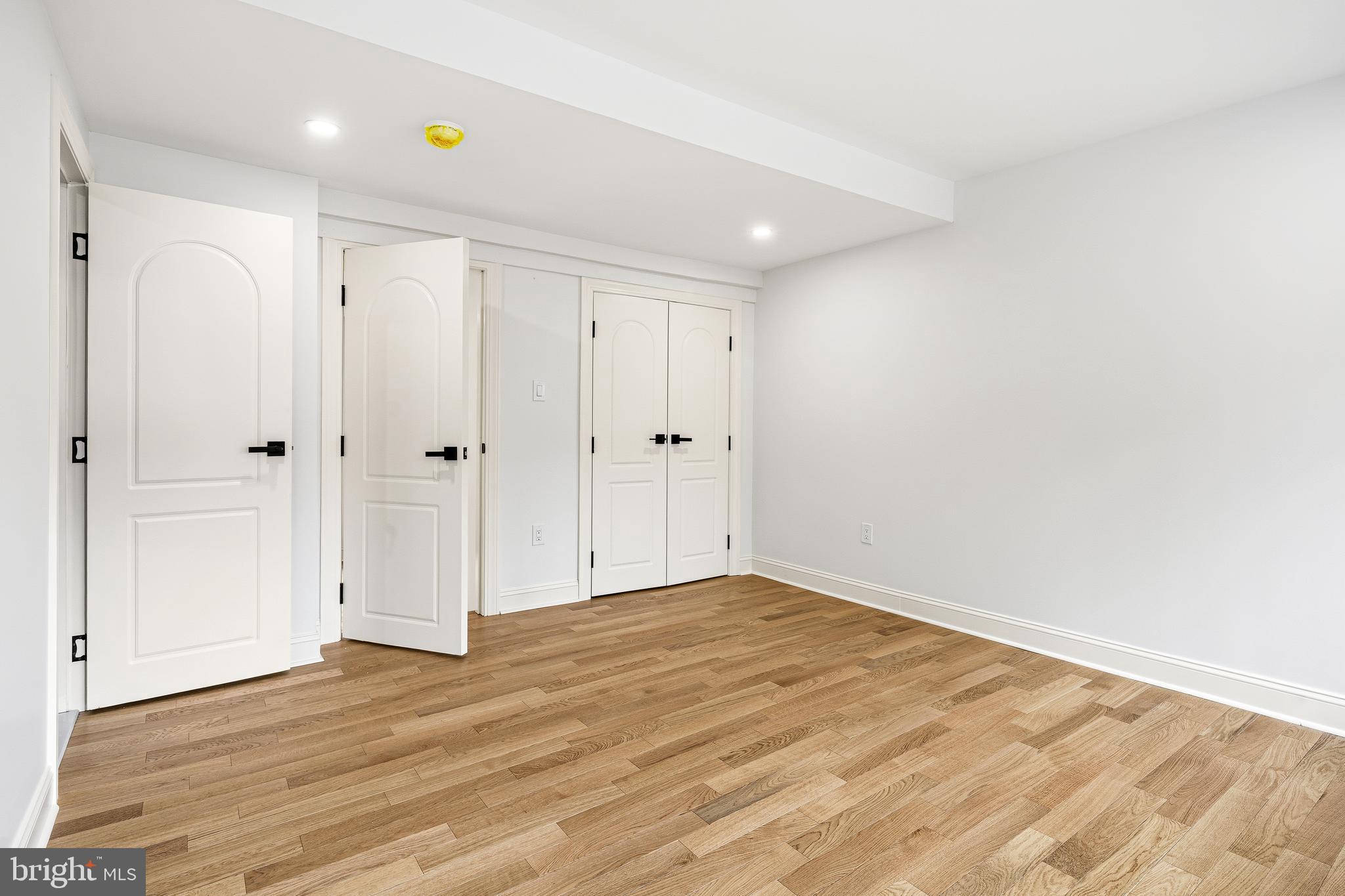 321 South 3rd Street Philadelphia, PA 19106 - Photo 25 of 43 Bedroom 1