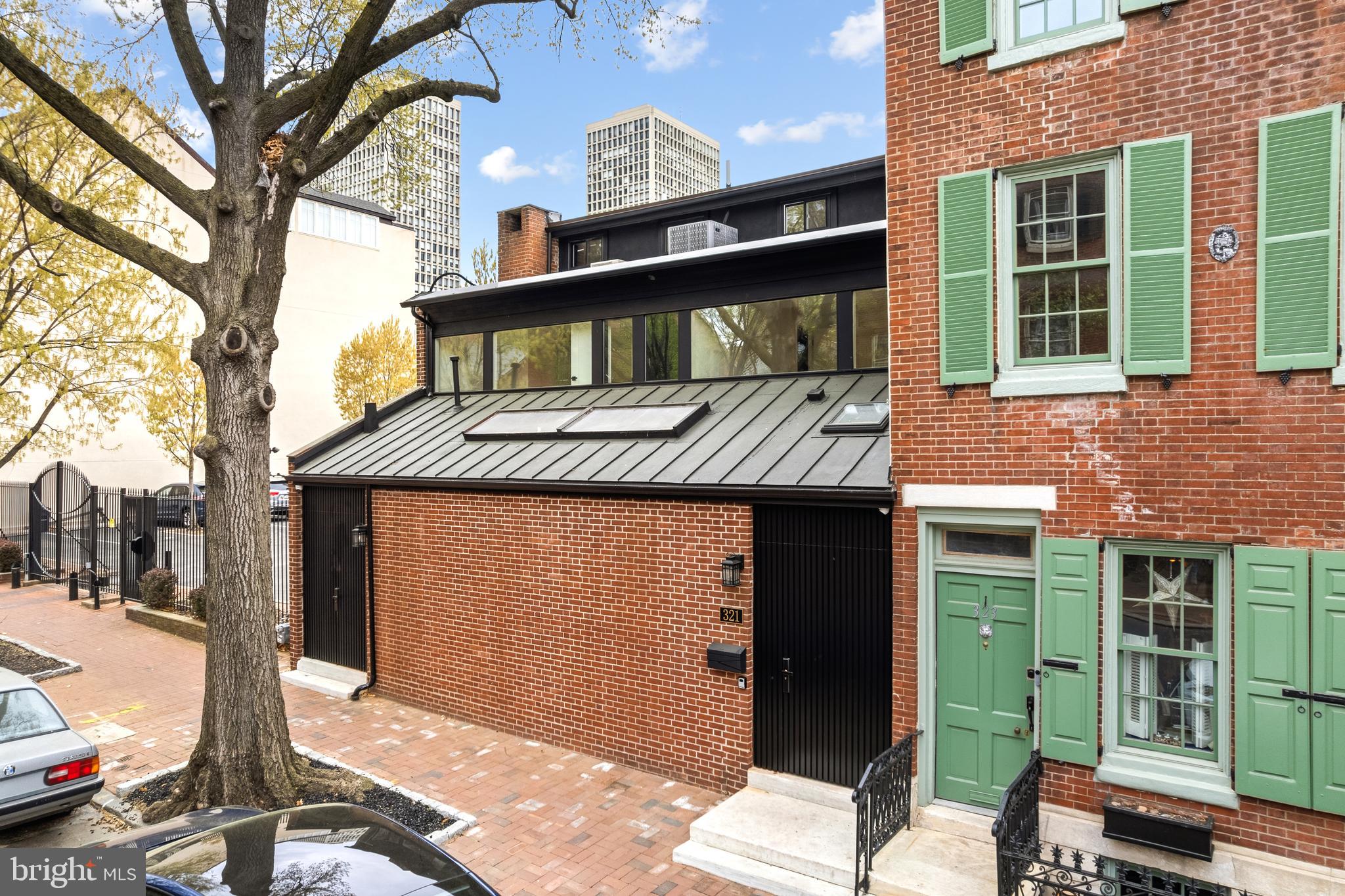 321 South 3rd Street Philadelphia, PA 19106 - Photo 40 of 43 Exterior Front