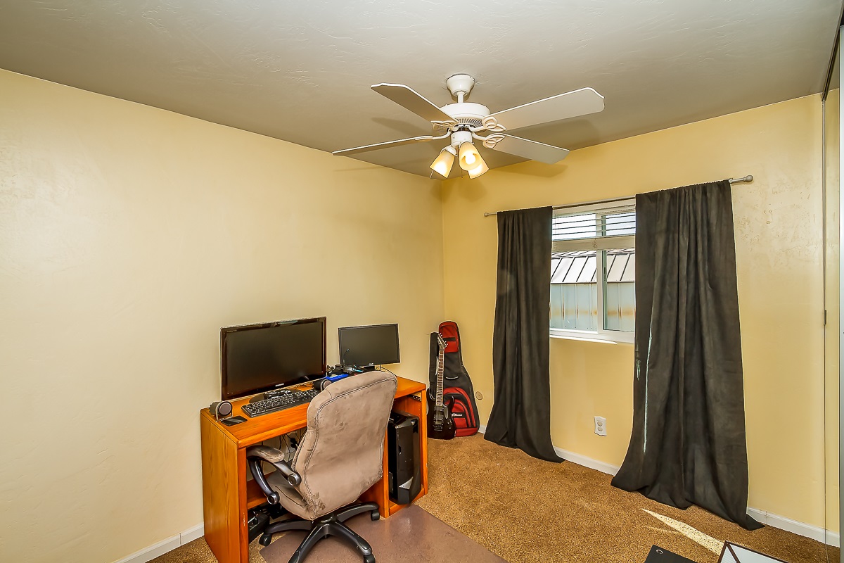 10019 Pinewood View Santee, CA 92071 - Photo 17 of 25 Gallery Image 17