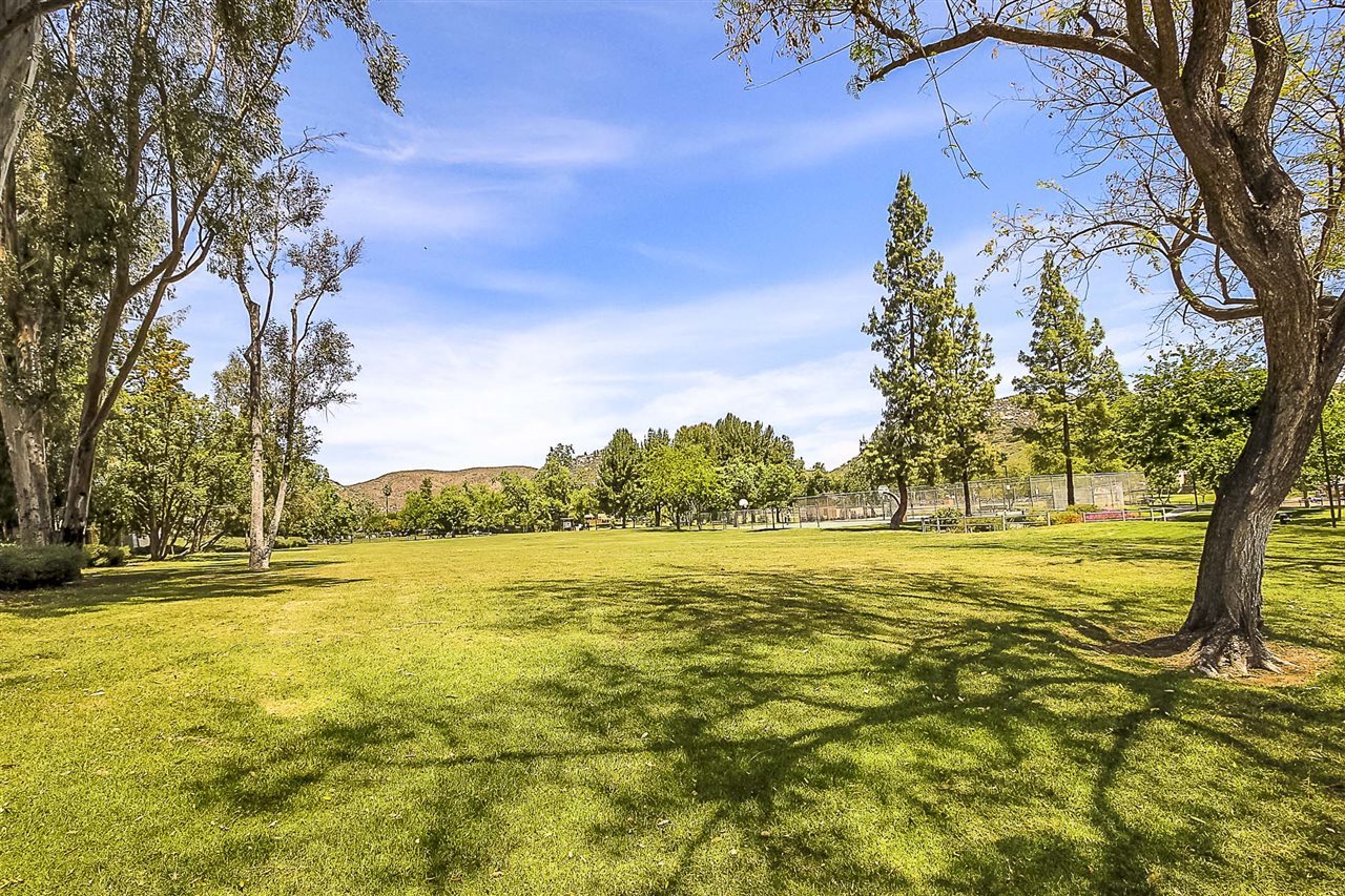 10019 Pinewood View Santee, CA 92071 - Photo 23 of 25 Gallery Image 23