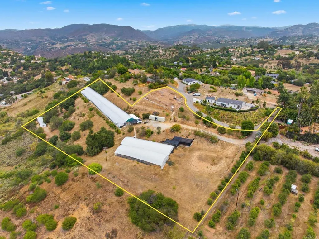 803 Road Fallbrook Ca Fallbrook, CA 92028 - Photo 1 of 36