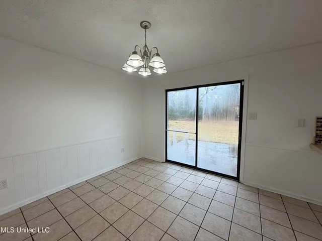 $1,800 | 214 Casa Urbano Drive, Clinton, MS 39056