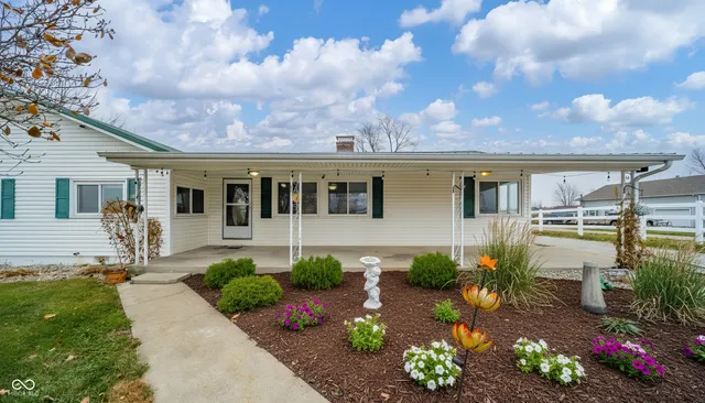 $284,900 | 11114 North 300 East, Alexandria, IN 46001