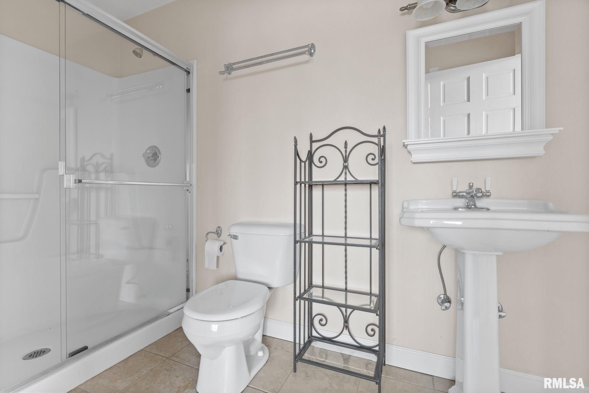 23168 Golf Road Cuba, IL 61427 - Photo 34 of 47 Gallery Image 34