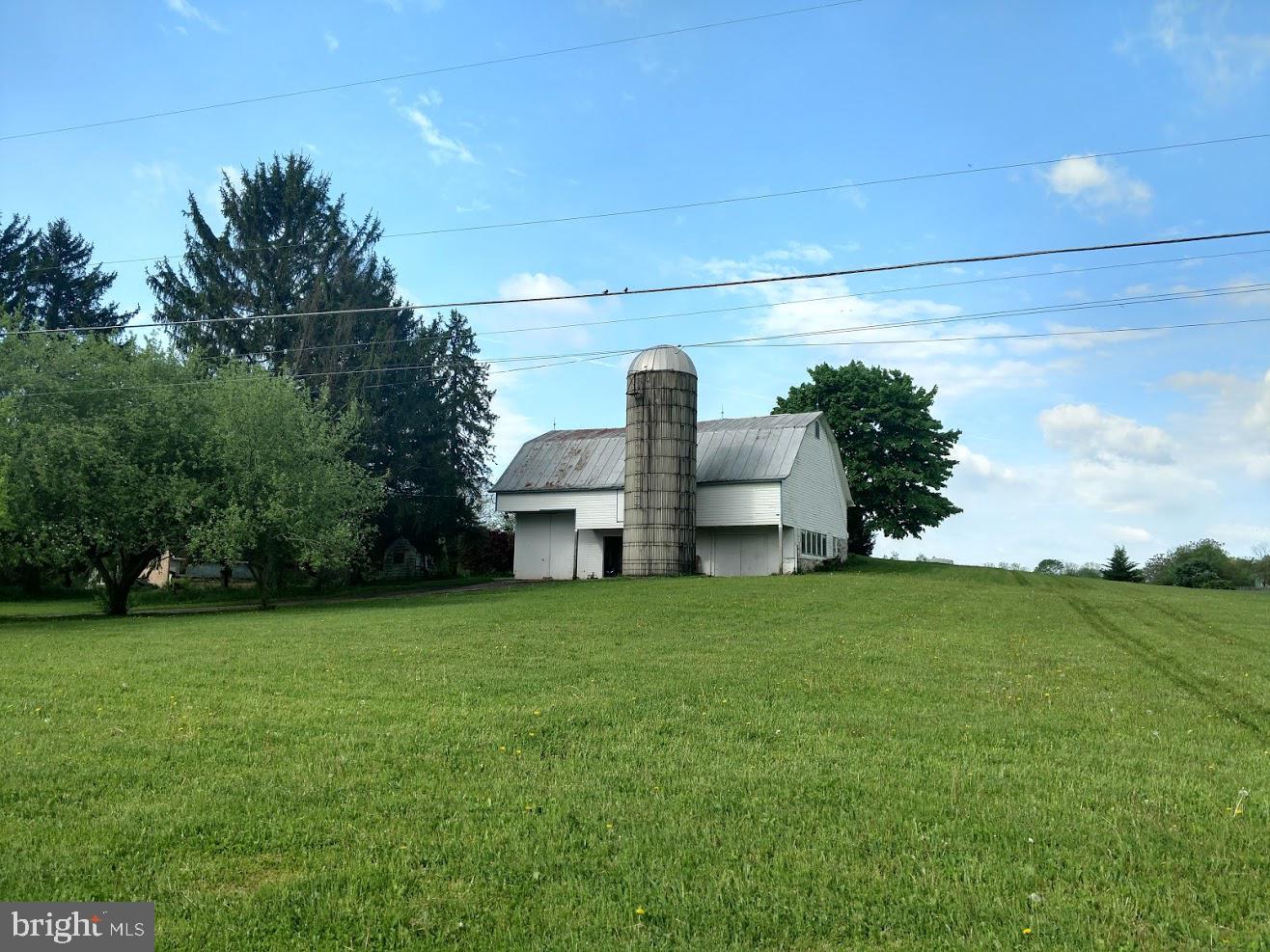 125 State Road Mechanicsburg, PA 17050 - Photo 1 of 4 Gallery Image 1
