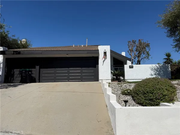 $1,800,000 | 22509 Jameson Drive, Calabasas, CA 91302