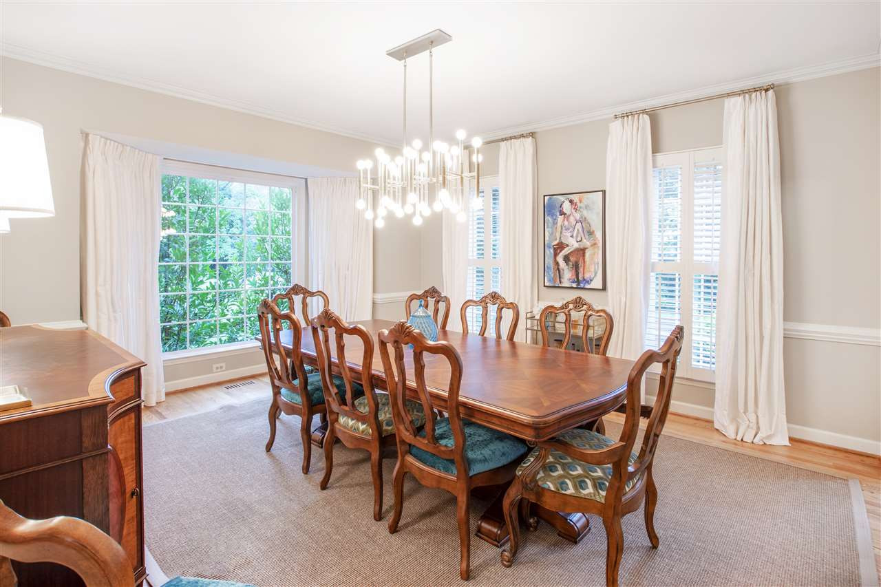 2324 Oxford Road Raleigh, NC 27608 - Photo 4 of 30 Dining room