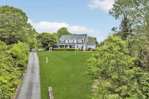 $2,500,000 | 7 Hill Wood Way, Sandwich, MA 02537