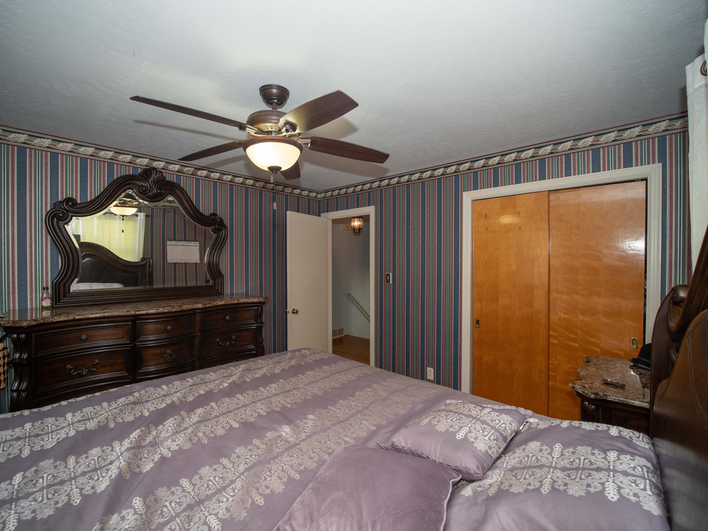 6803 Fernhaven Road Louisville, KY 40228 - Photo 22 of 50 6303 Fernhaven Road (42 of 72)