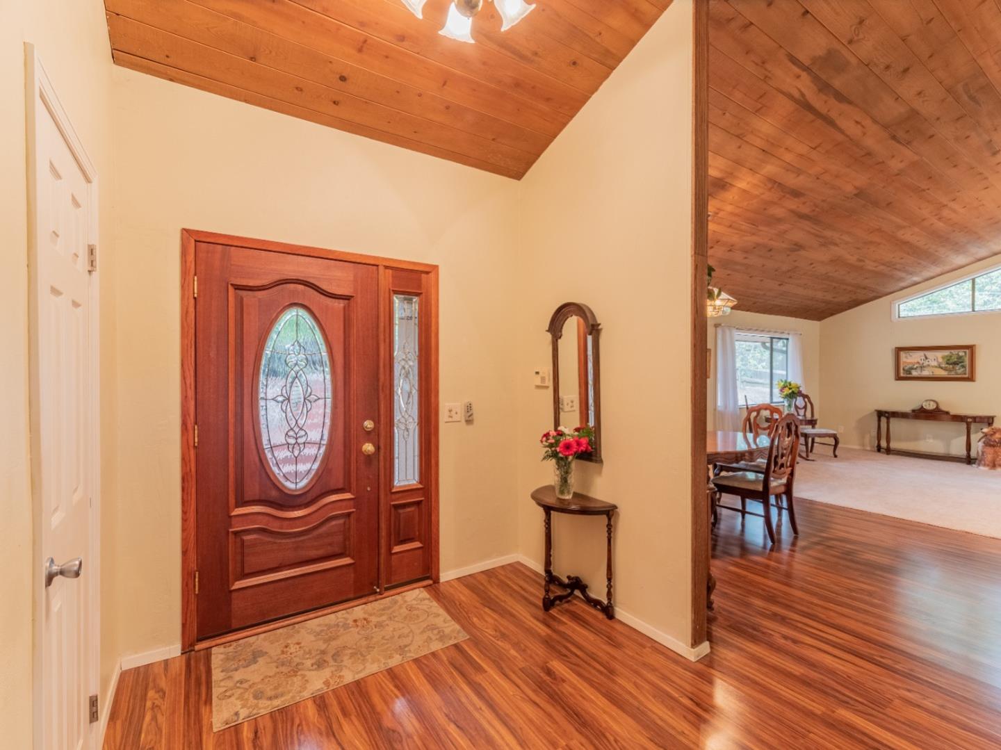 22015 Hutchinson Road Los Gatos, CA 95033 - Photo 8 of 21 Gallery Image 8