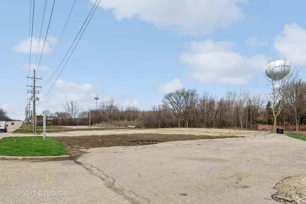 $5,100,000 | 2150 East Algonquin Road, Algonquin, IL 60102