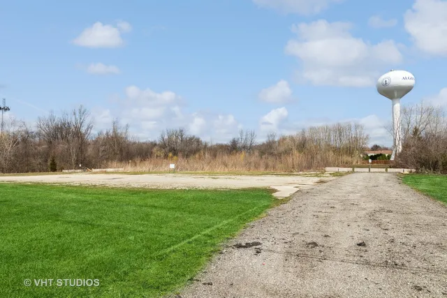 $5,750,000 | 2150 East Algonquin Road, Algonquin, IL 60102