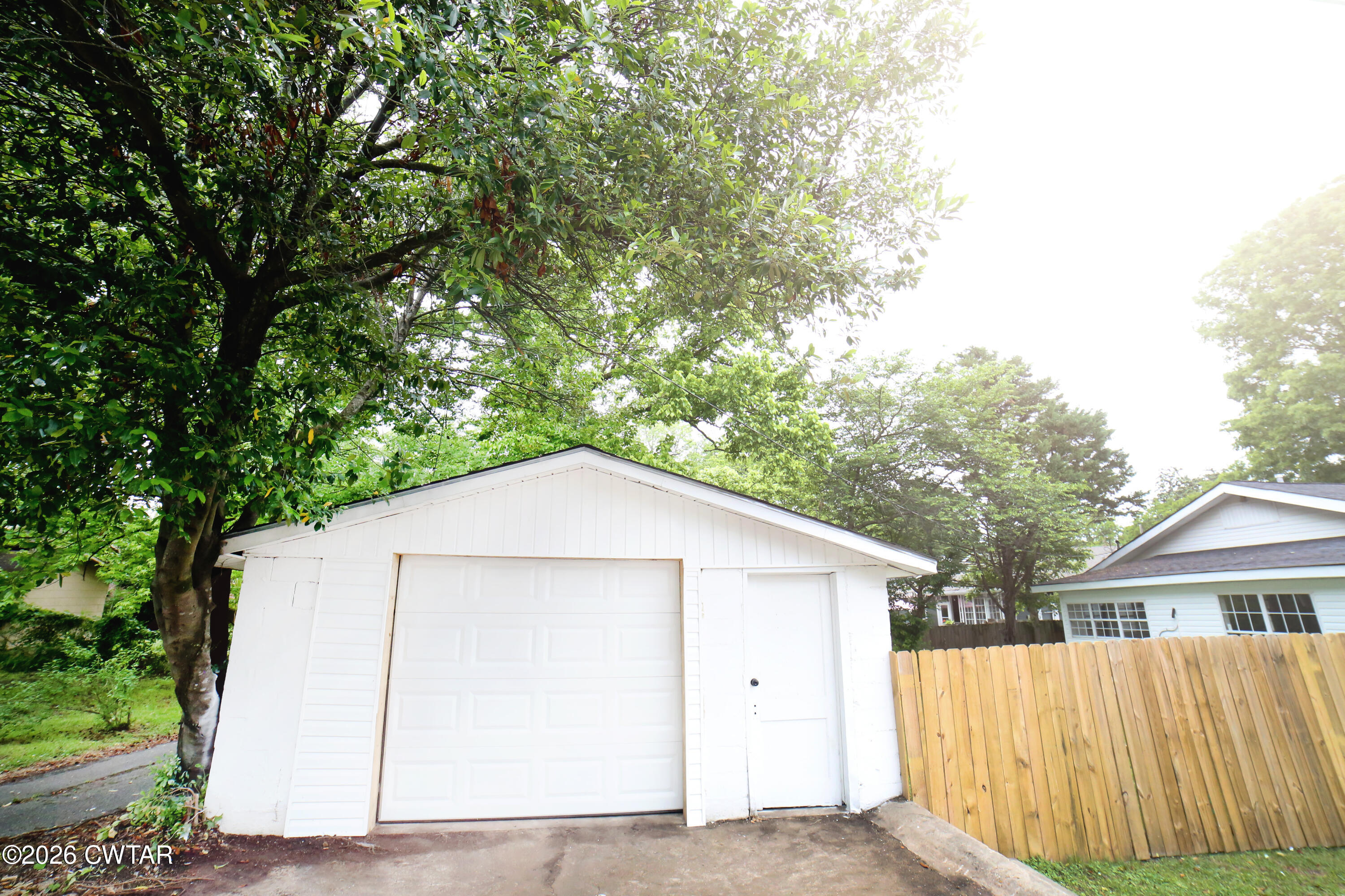 300 Roland Avenue Jackson, TN 38301 - Photo 23 of 24 300 ROLAND-38