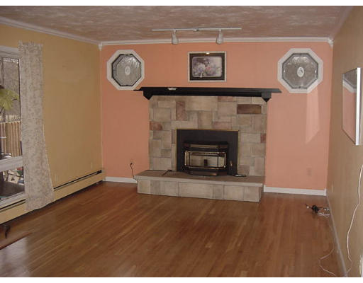 2 Arnold Mills Road Cumberland, RI 02864 - Photo 4 of 16 Gallery Image 4