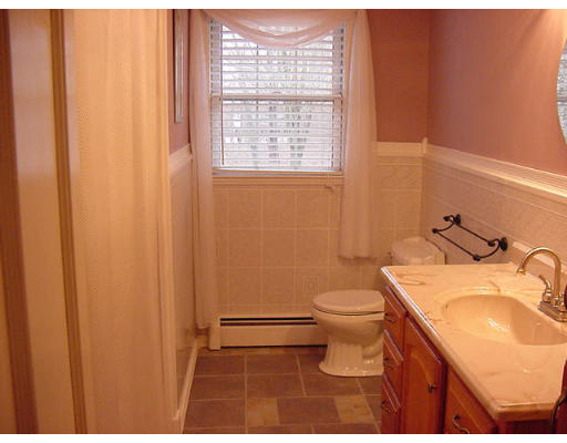2 Arnold Mills Road Cumberland, RI 02864 - Photo 6 of 16 Gallery Image 6