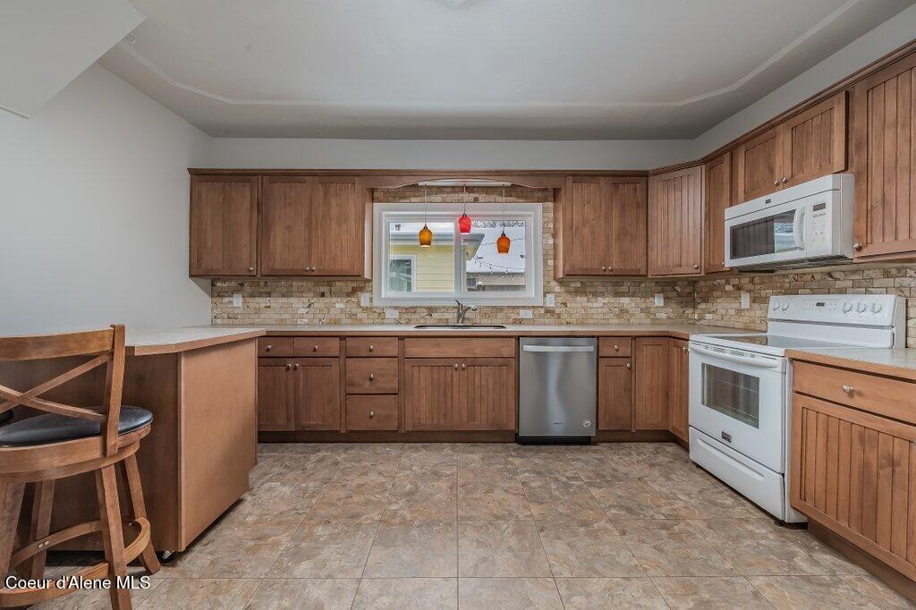 1515 6th Street Coeur D'Alene, ID 83814 - Photo 17 of 46 Kitchen