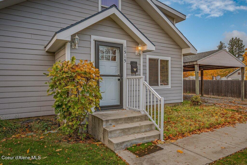 1515 6th Street Coeur D'Alene, ID 83814 - Photo 3 of 46 Entry