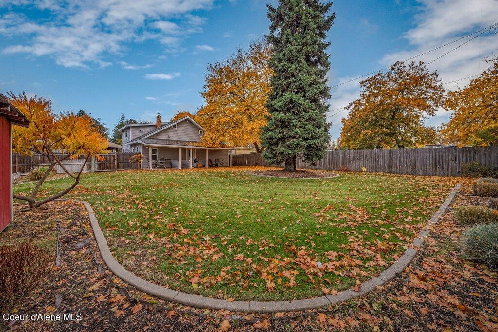 1515 6th Street Coeur D'Alene, ID 83814 - Photo 41 of 46 Fully Fenced Back Yard