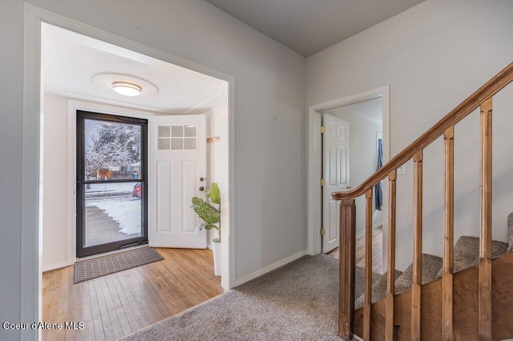 1515 6th Street Coeur D'Alene, ID 83814 - Photo 4 of 46 Foyer