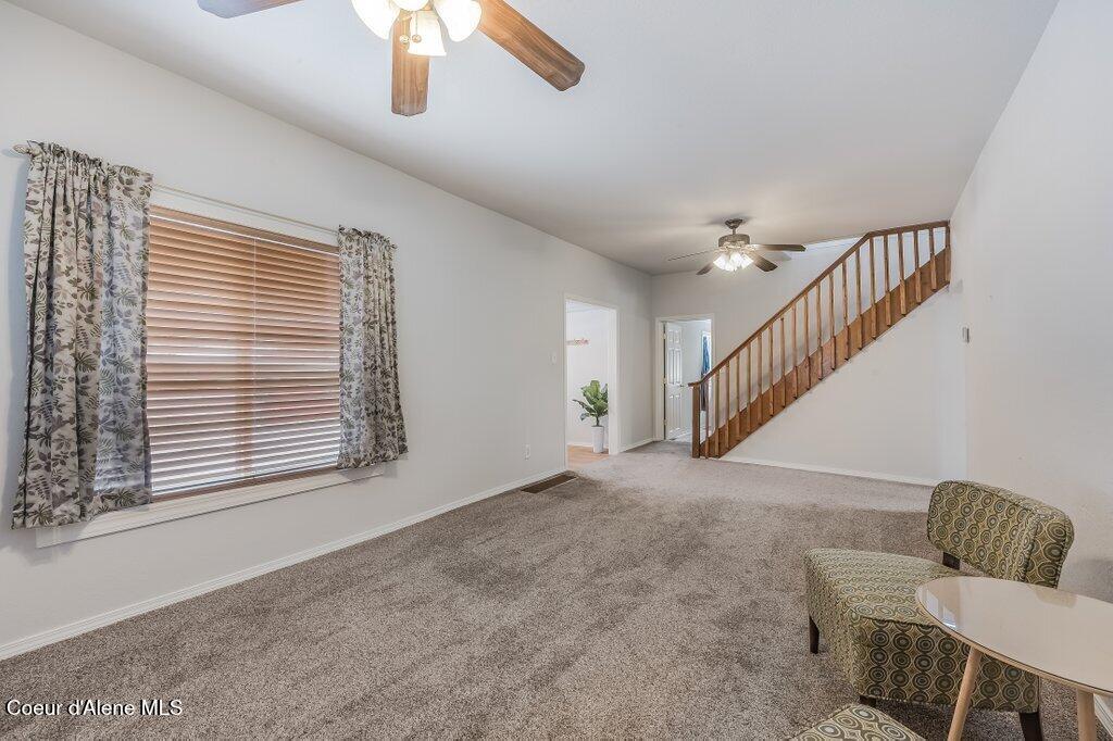 1515 6th Street Coeur D'Alene, ID 83814 - Photo 9 of 46 Living Room
