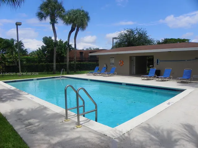 $2,700 | 4083 Forest Hill Drive, Cooper City, FL 33026