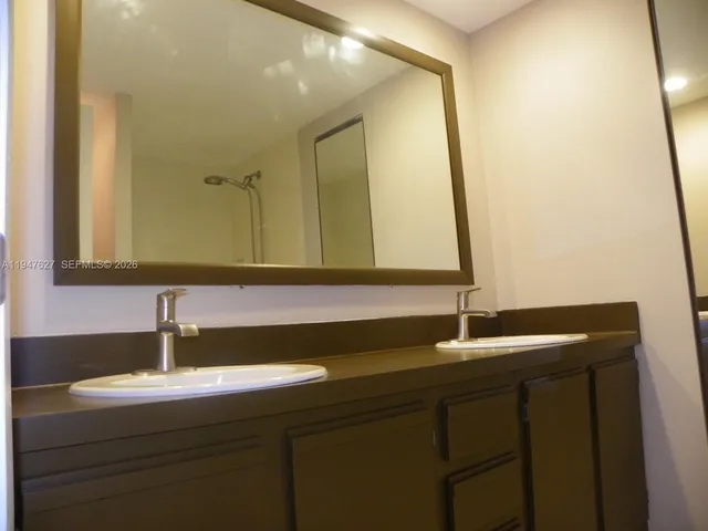 $2,700 | 4083 Forest Hill Drive, Cooper City, FL 33026