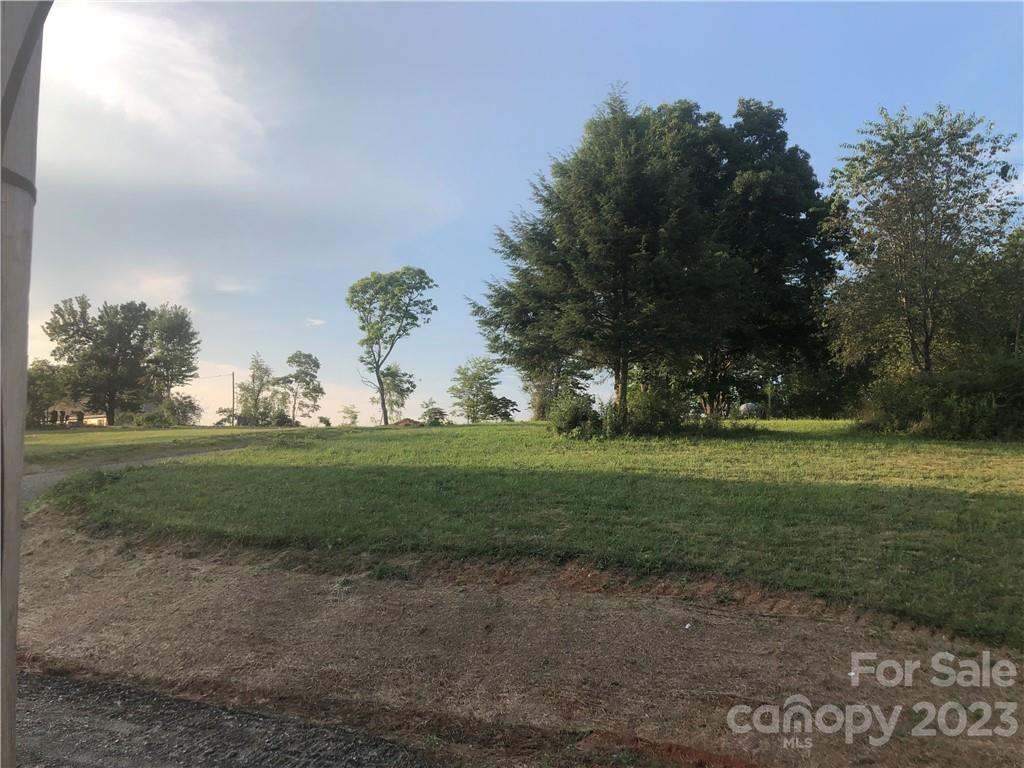 104 Grandview Road Alexander, NC 28701 - Photo 6 of 9 Gallery Image 6