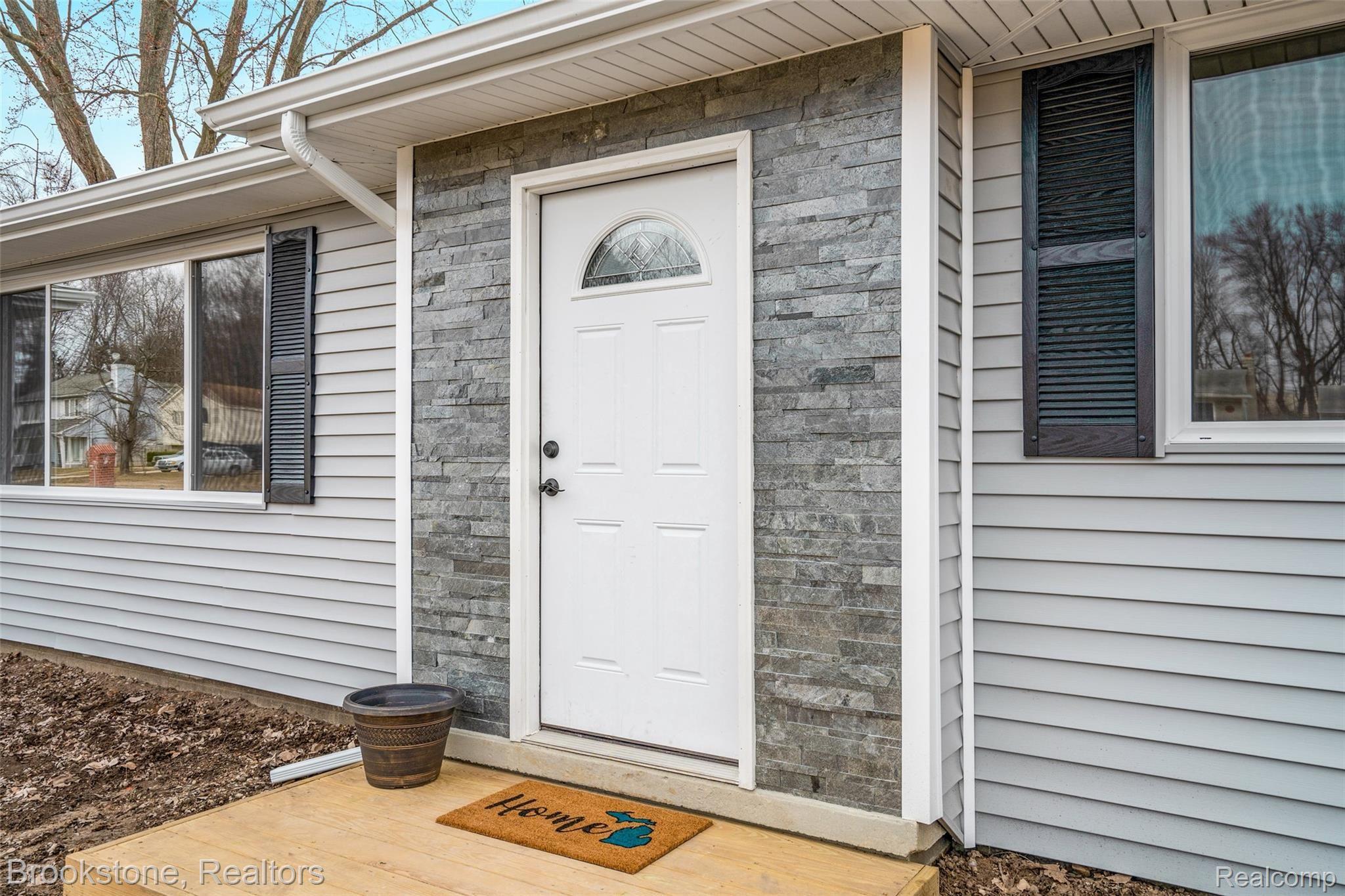 140 Michelson Road Rochester, MI 48307 - Photo 2 of 31 beautiful new exterior