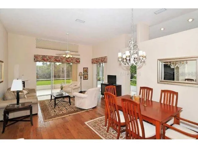 $5,250 | 6718 Virginia Crossing, University Park, FL 34201