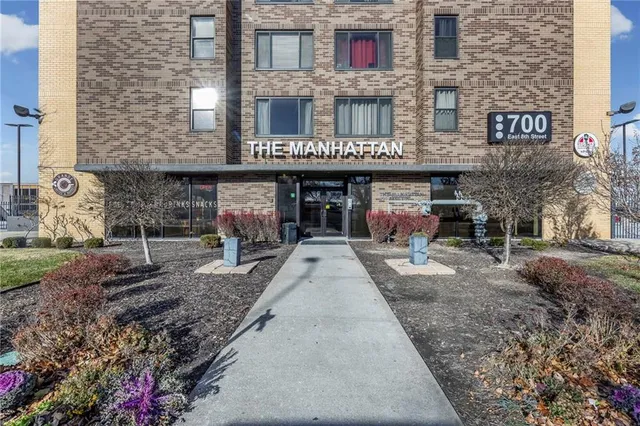 $150,000 | 700 East 8th Street, Unit 7Q, Kansas City, MO 64106