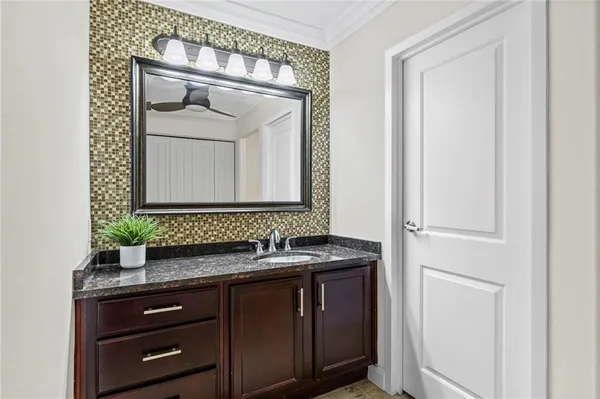 $145,000 | 700 East 8th Street, Unit 7Q, Kansas City, MO 64106