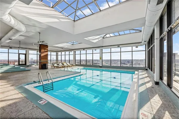 $145,000 | 700 East 8th Street, Unit 7Q, Kansas City, MO 64106