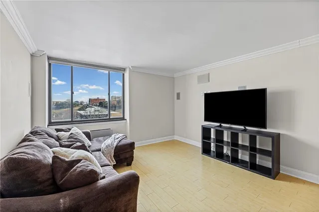 $150,000 | 700 East 8th Street, Unit 7Q, Kansas City, MO 64106