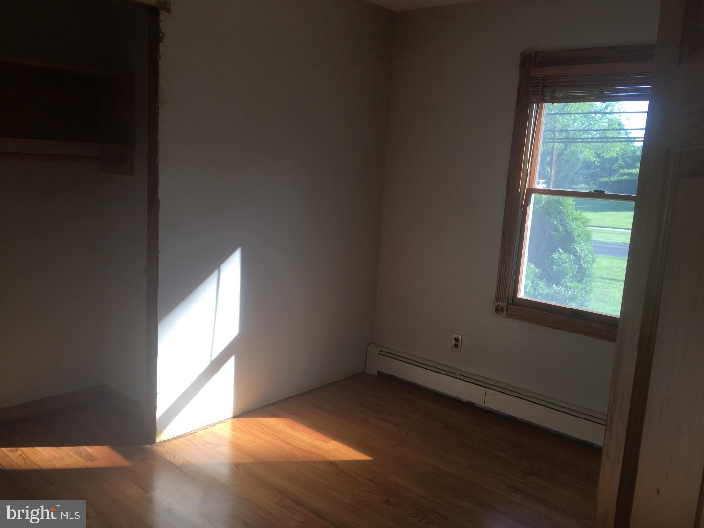 318 Meadowbrook Road Robbinsville, NJ 08691 - Photo 7 of 16 Bedroom