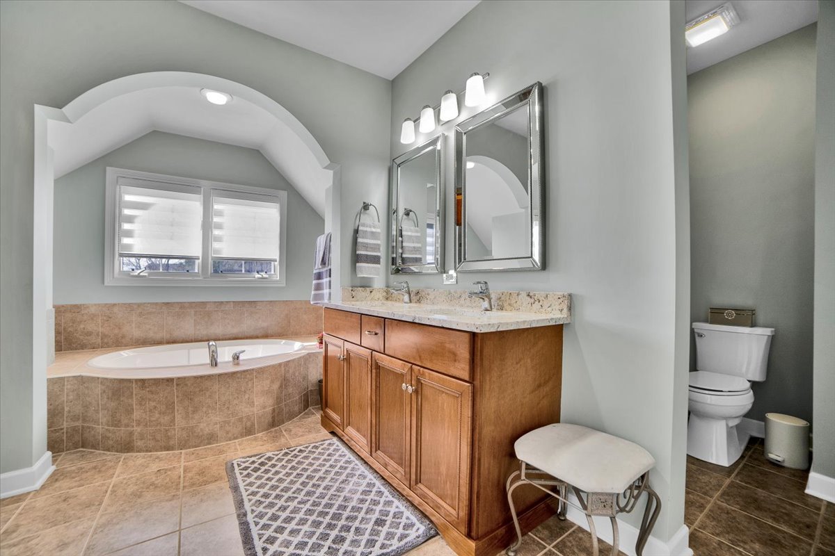 12704 Wild Rye Court Plainfield, IL 60585 - Photo 17 of 51