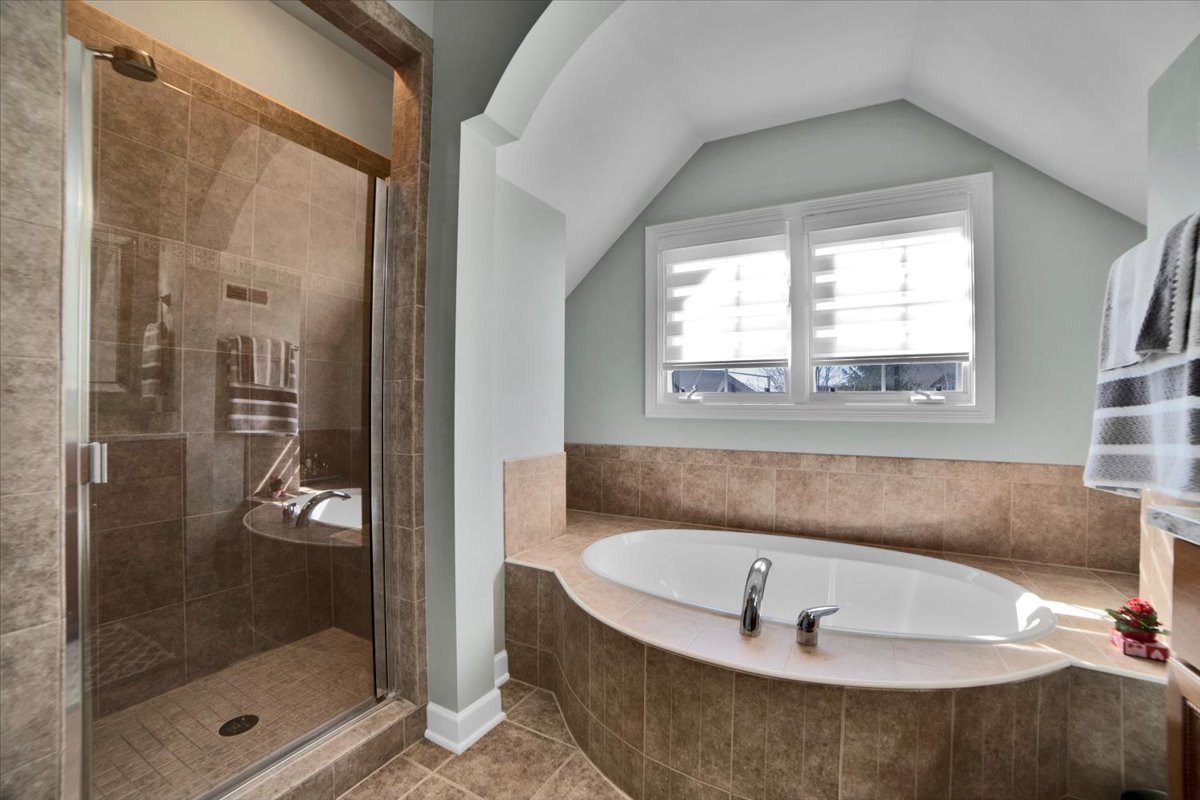 12704 Wild Rye Court Plainfield, IL 60585 - Photo 18 of 51