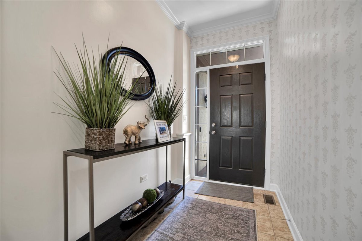 12704 Wild Rye Court Plainfield, IL 60585 - Photo 4 of 51