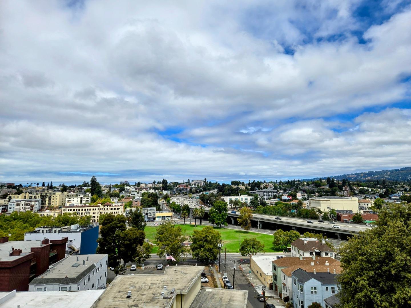 551 Merritt Avenue, Unit 1 Oakland, CA 94610 - Photo 4 of 20 an aerial view of a city