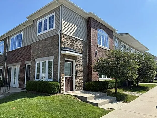 $2,350 | 5619 Arbor Chase Drive, Ann Arbor, MI 48103