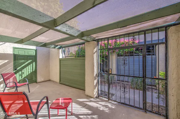 $255,000 | 712 South Lebanon Lane, Tempe, AZ 85288