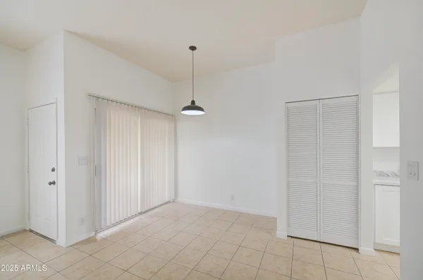 $255,000 | 712 South Lebanon Lane, Tempe, AZ 85288