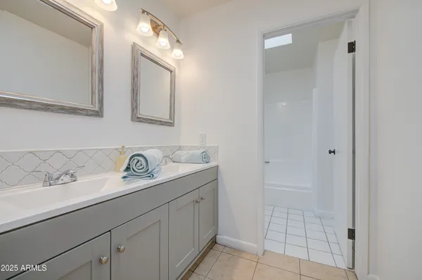 $255,000 | 712 South Lebanon Lane, Tempe, AZ 85288