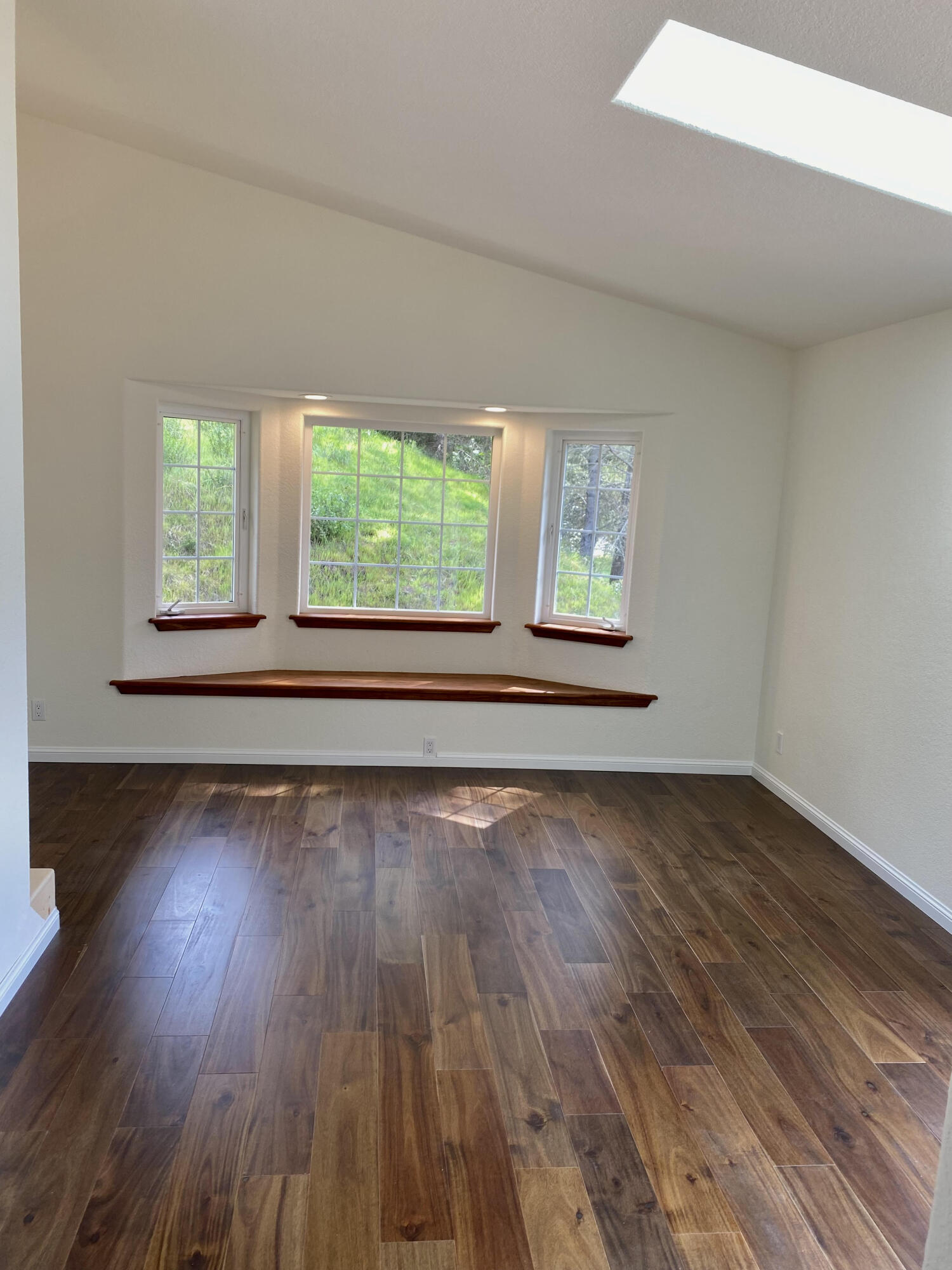 451 Spring Road Shelter Cove, CA 95589 - Photo 20 of 29 Primary Bedroom