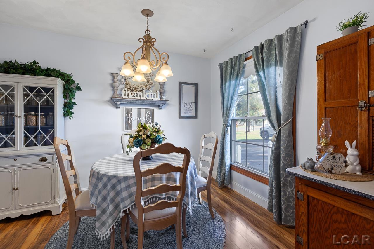 4032 Hunt Road Adrian, MI 49221 - Photo 6 of 48 50159599-a28cc18b-f725-4b6a-896c-a6ca51693dc2.JPG